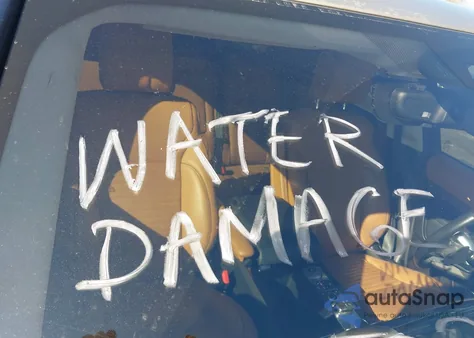 2017 Land Rover Discovery Hse Luxury from USA, damaged, VIN SALRHBBVXHA021604